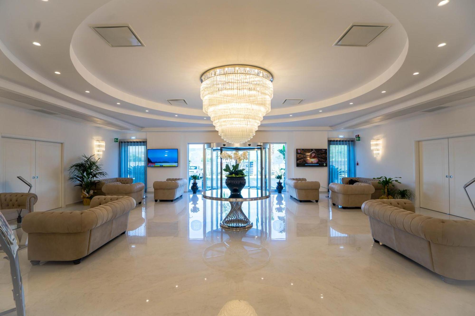 Pm Hotel Catanzaro Exterior photo